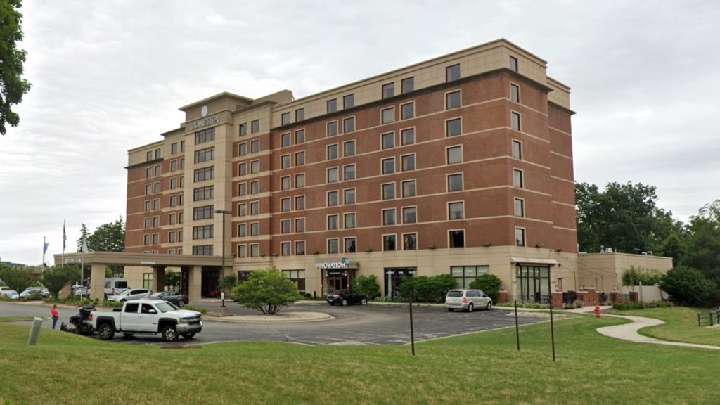 Construction project completed to convert Wauwatosa hotel to apartments — BizTimes Milwaukee