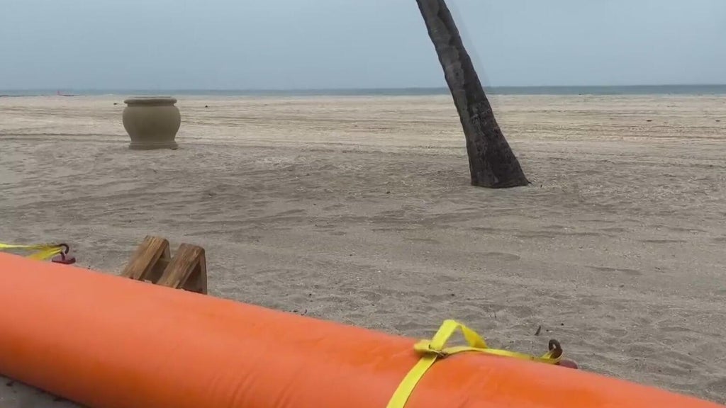 South Florida braces for king tide flooding as heavy rain, onshore winds threaten the coast — CBS Miami, Siesta Key Government news