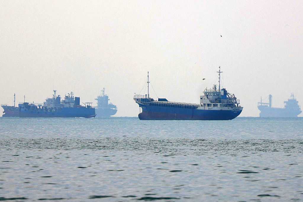 Iran: Oil tankers are on fire, damaged in key strait as fears grow over return to war — WESH 2 Orlando