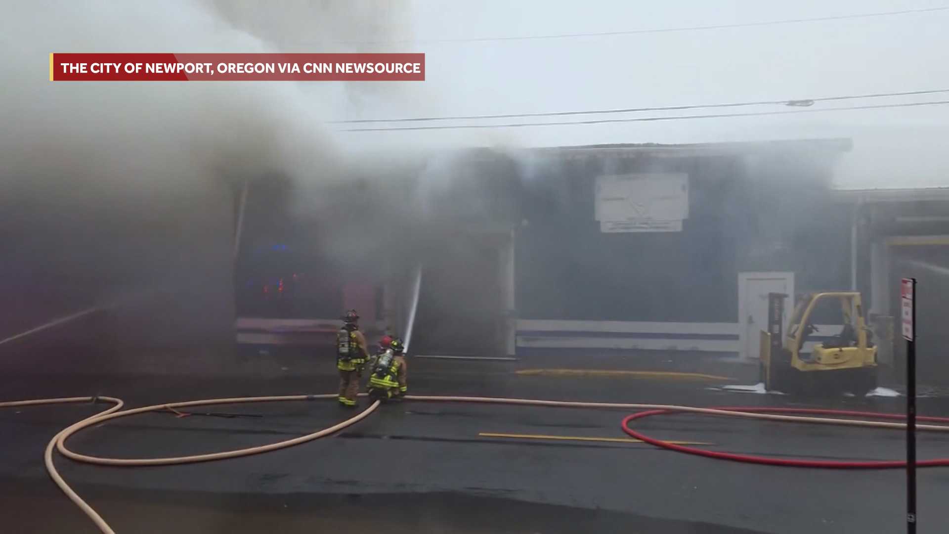 Possible ammonia contamination prompts evacuations after Oregon seafood plant fire, officials say — WESH 2 Orlando, Siesta Key Schools news