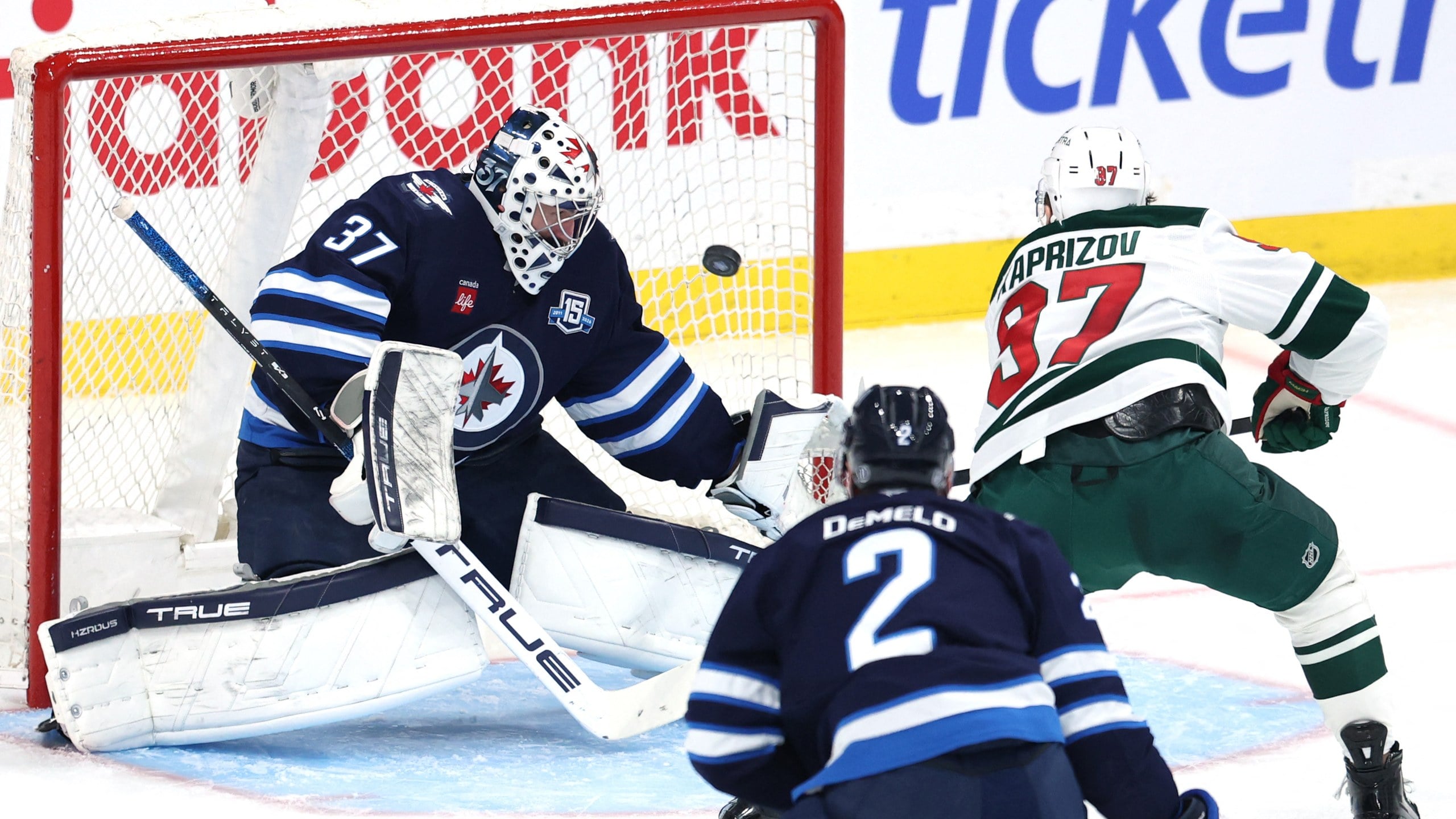 How Connor Hellebuyck Trade Might Hurt/Help MN Wild — Minnesota Sports Fan, Siesta Key Sports news