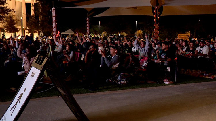“Go Spurs Go” | Spurs fans gather at The Rock at La Cantera for season opener watch party — KENS 5 (San Antonio)