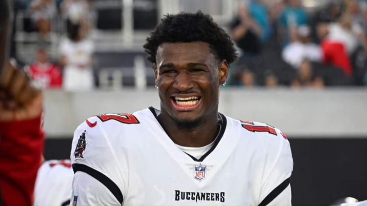 The One Buc: Ted Hurst III — WTSP Sports Tampa Bay, Siesta Key Sports news