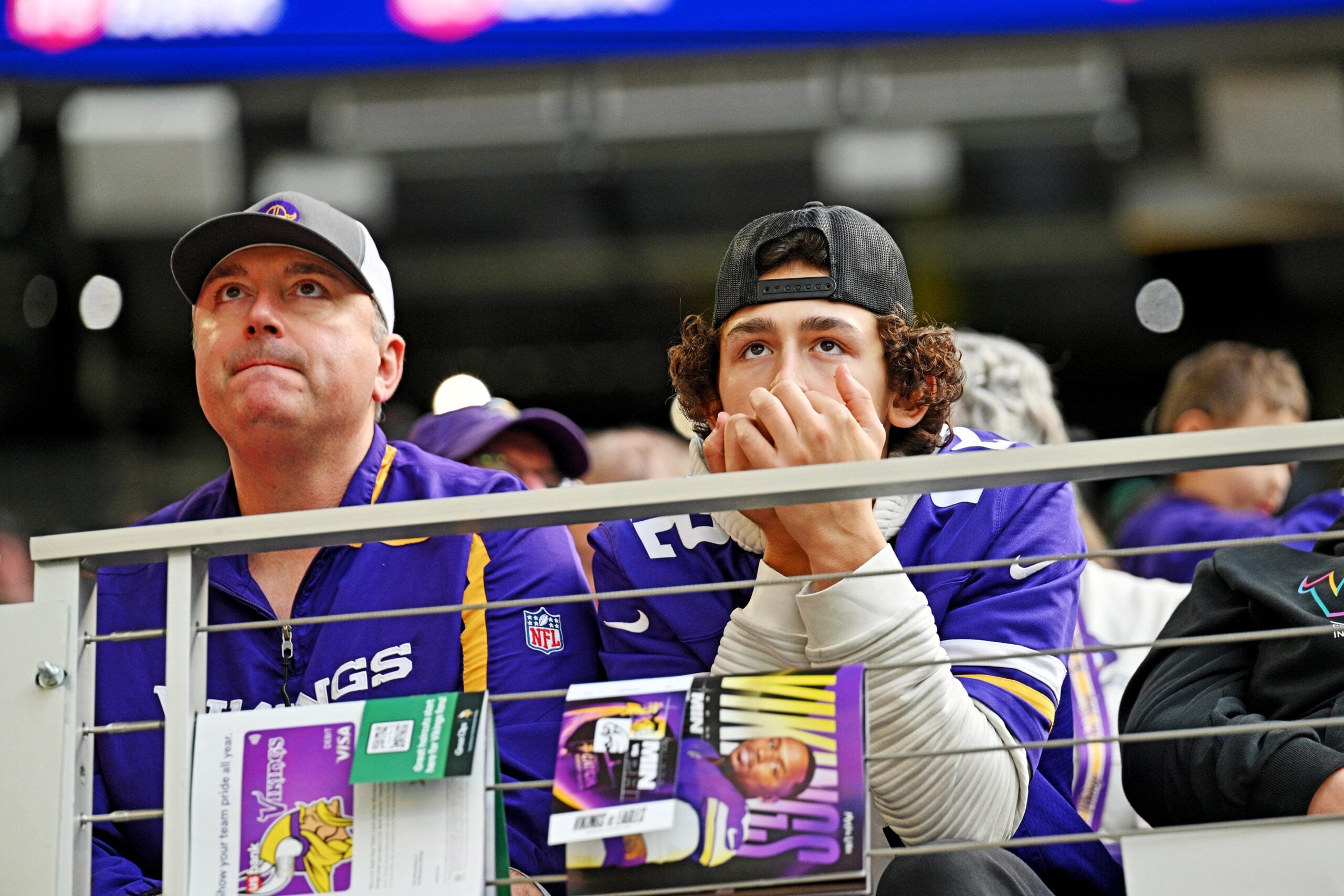 Does a Vikings Rookie See the Alarm Bells Start Sounding Soon? — Vikings Territory, Siesta Key Sports news