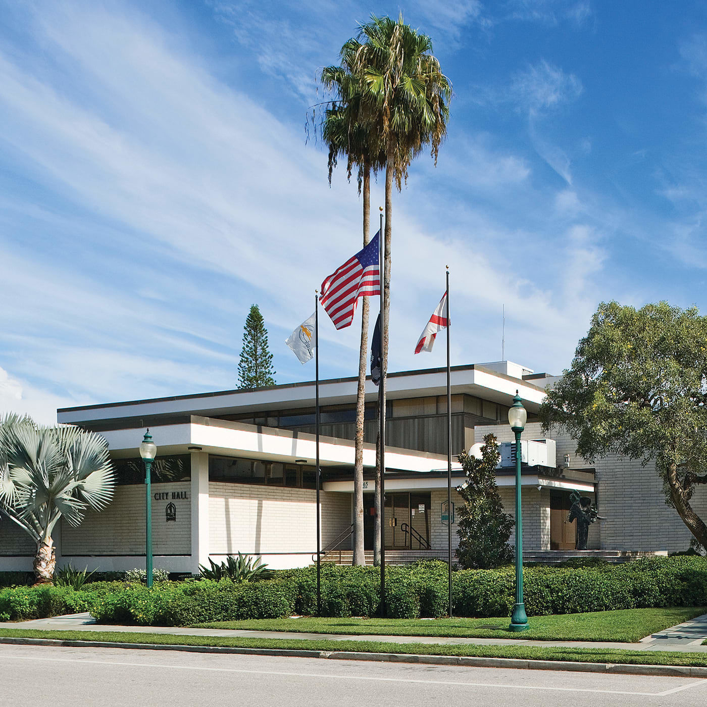 Sarasota City Manager’s 100-Day Report Sparks Discussion About Commission Procedures — Sarasota Magazine