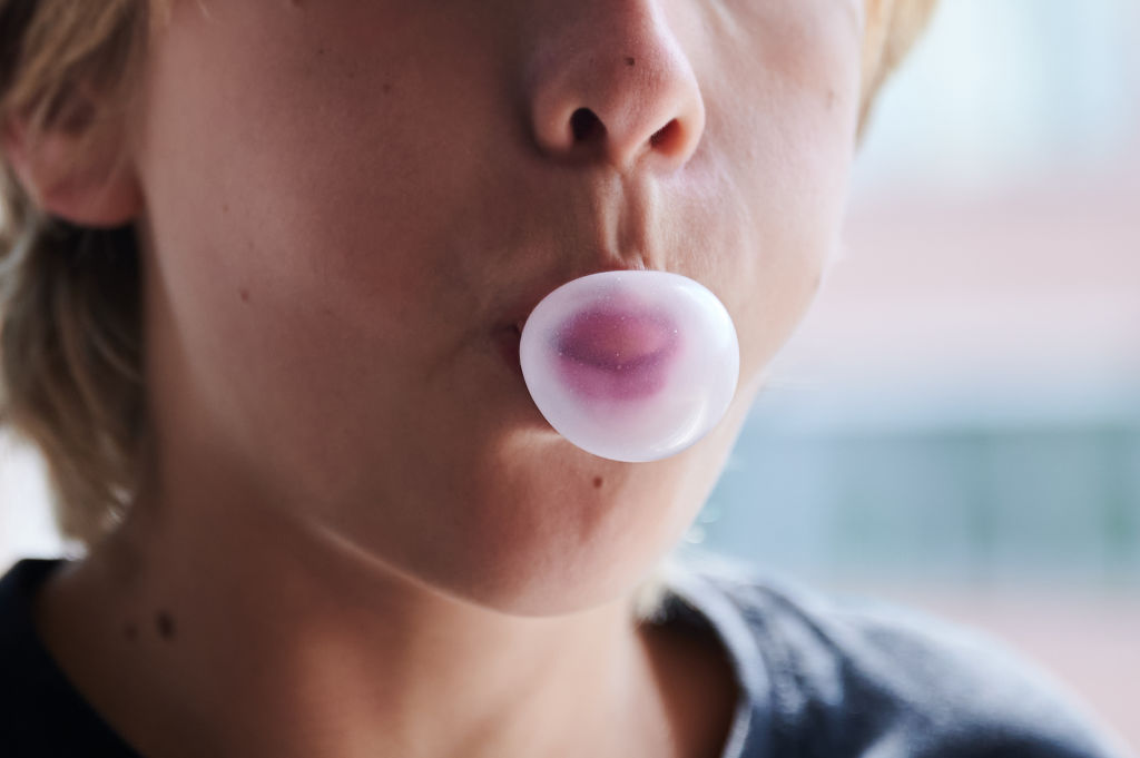 Chewing gum could soon be banned in NJ: Here's when and why — FOX 13 Tampa Bay News, Siesta Key Community news