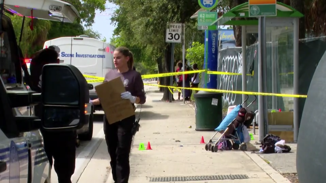 Attacker, victim injured in stabbing at Miami bus stop — WSVN 7 Miami-Dade, Siesta Key Community news