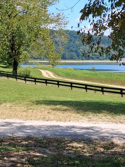 3 Reasons to Visit Somerset, Kentucky: Lake Cumberland, Downtown Charm & Friendly Locals — Siesta Key Arts news