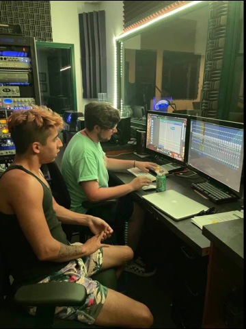Unused Musical Instruments Can Change a Life: Del Couch Foundation Seeks Donations for Suncoast Students — The Suncoast Post, Siesta Key Technology news